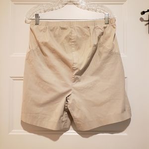 Maternity shorts In Due Time